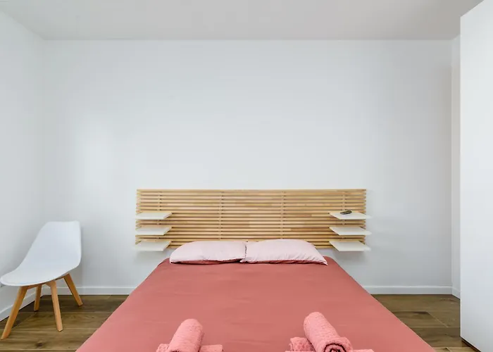 Apartamento Moderno E Accogliente A Pochi Minuti Dal Centro - Free Parking